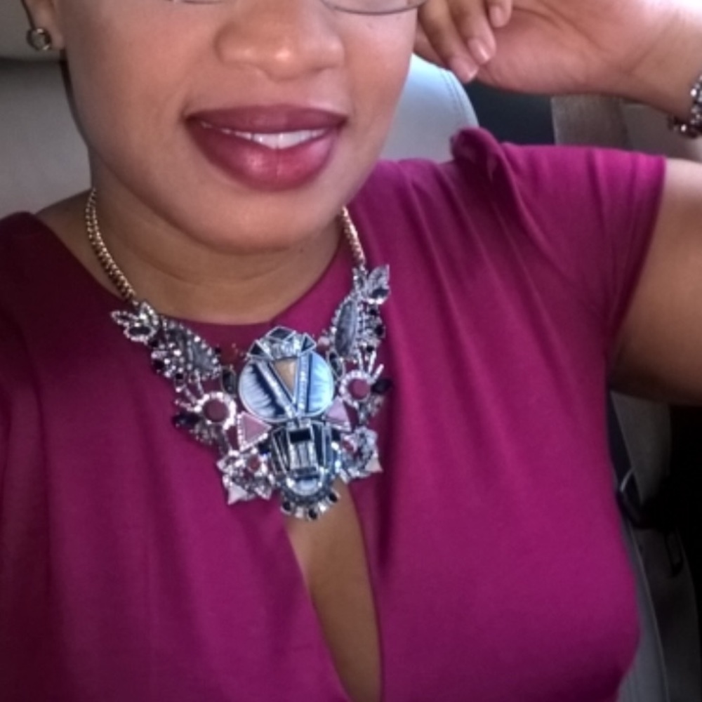 Stunning Statement Necklace - Picture 4 of 7